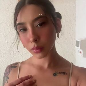 Meet your Posher, Noelly